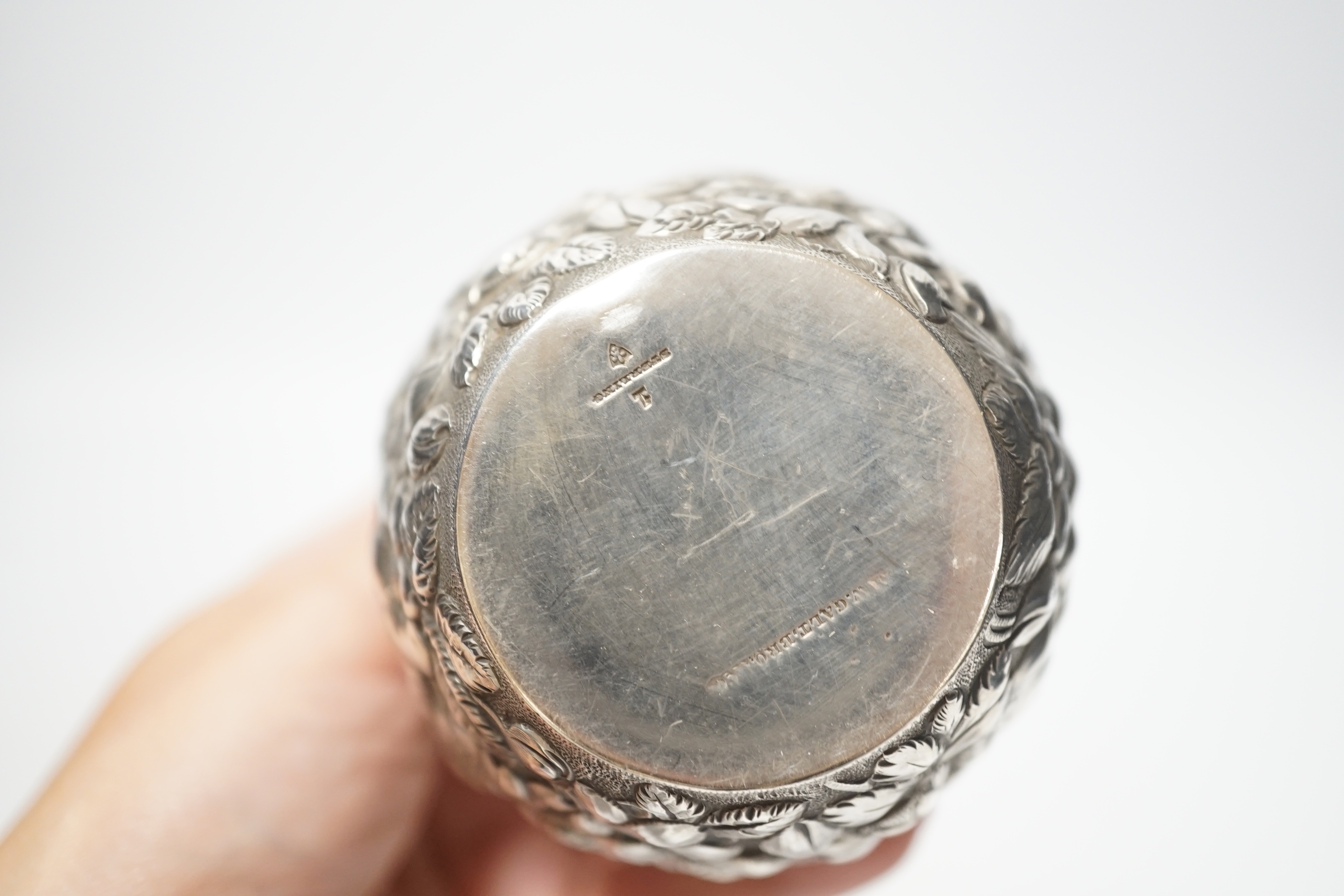 An early 20th century American Galt Bros. sterling tea caddy, embossed with flowers, 10.3cm, 4.7oz.